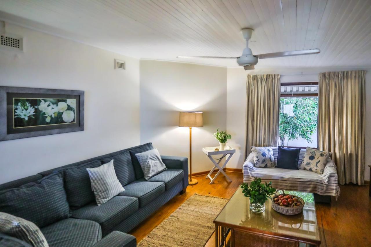 One Jack Powell House- Classic Family Steps Away From The
