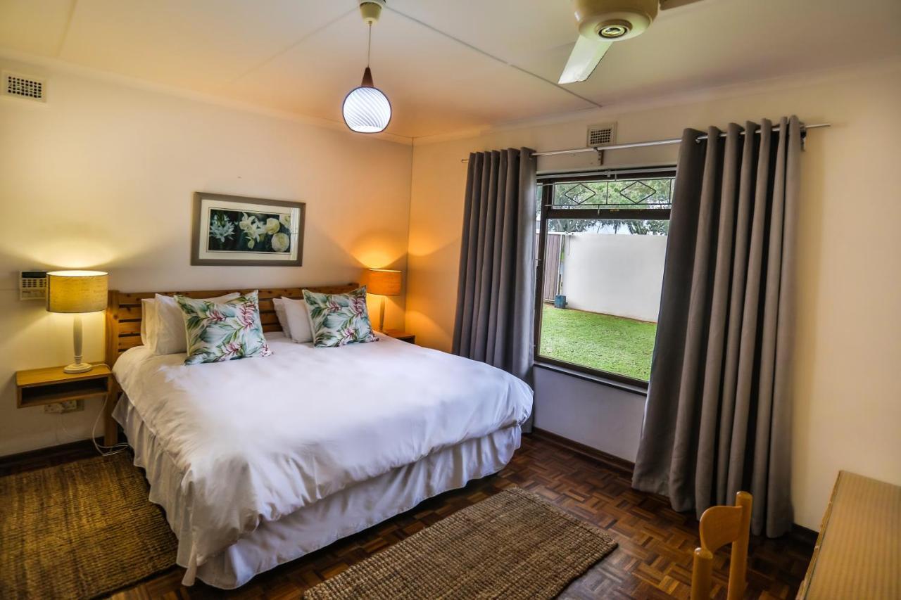 One Jack Powell House- Classic Family Steps Away From The Ballito