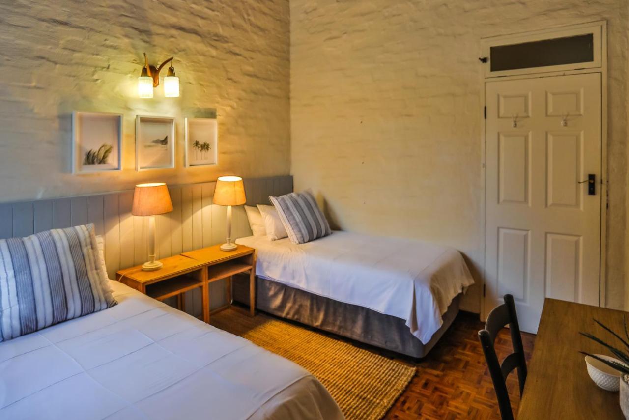 One Jack Powell House- Classic Family Steps Away From The