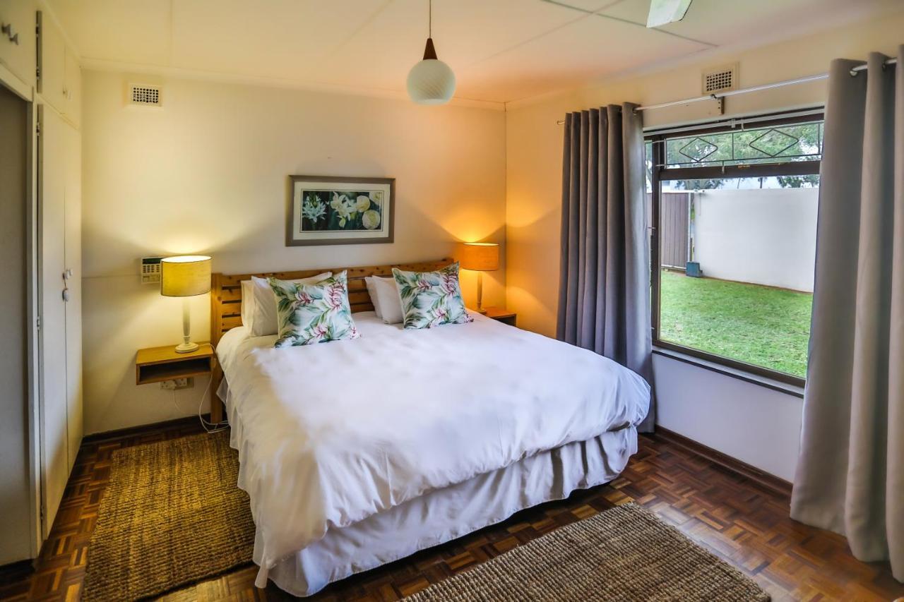 One Jack Powell House- Classic Family Steps Away From The Holiday home