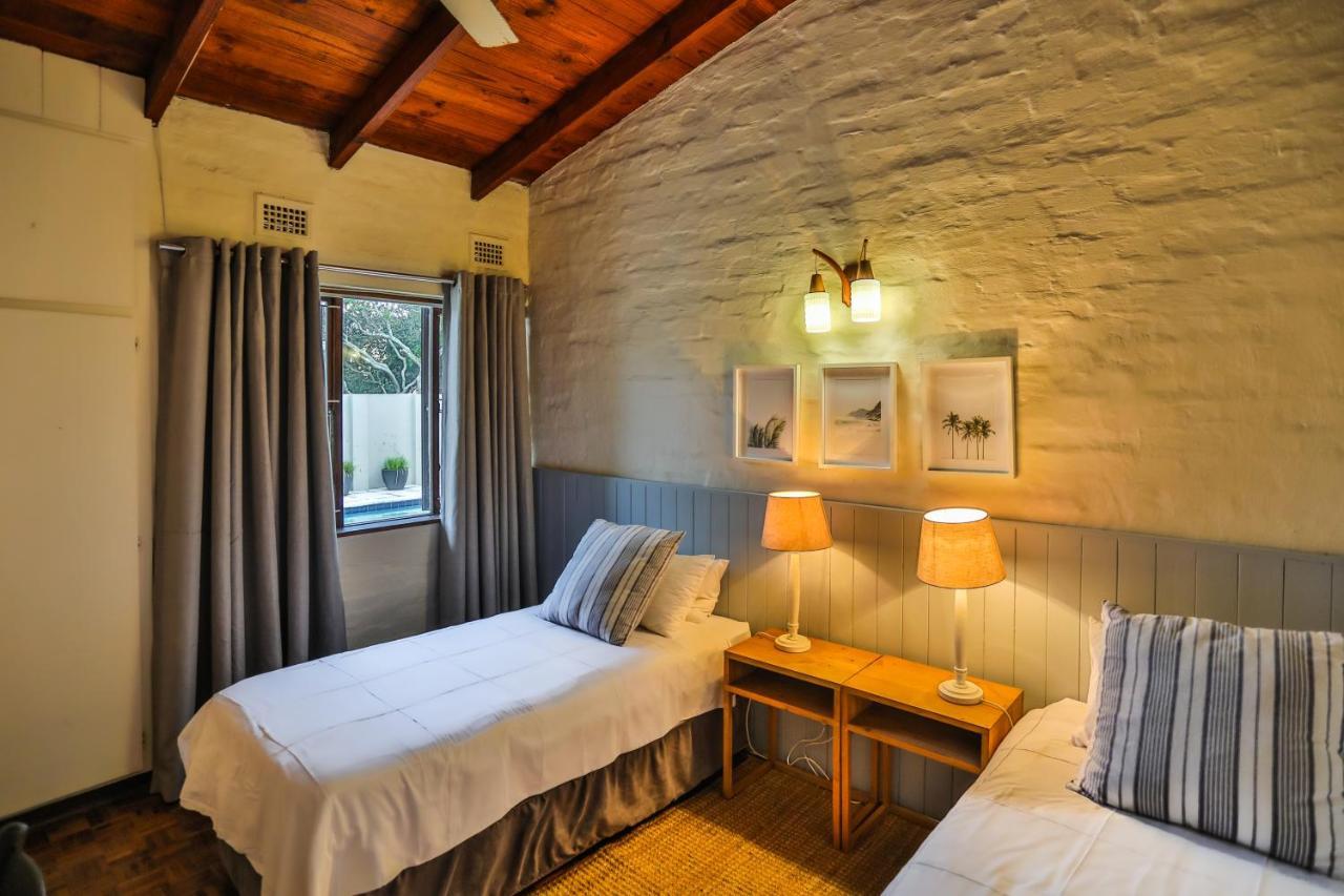 One Jack Powell House- Classic Family Steps Away From The * Ballito